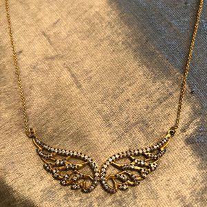 Stella & Dot "Gold" Wings Necklace